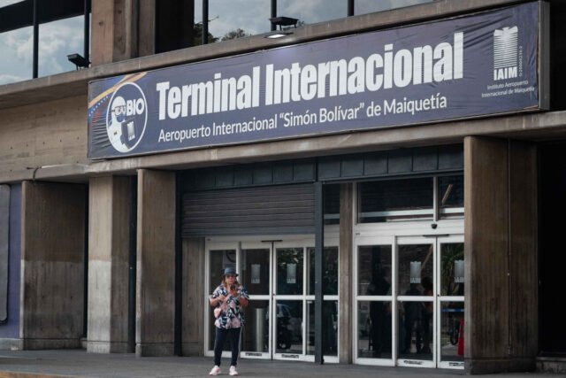 Las aerolíneas tienen hasta la tarde del miércoles para reanudar sus vuelos a Venezuela